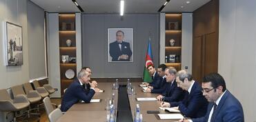 Ceyhun Bayramov ATƏT PA prezidenti ilə Azərbaycan-Ermənistan sülh gündəliyini müzakirə edib