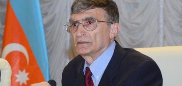 Əziz Səncər “Şöhrət” ordeni ilə təltif edilib - SƏRƏNCAM
