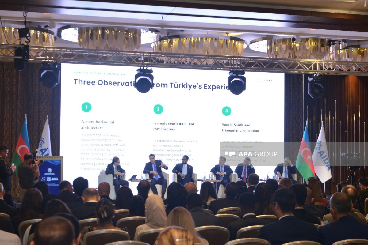 Bakıda AIDA-nın 15 illiyi münasibətilə panel müzakirəsi keçirilib