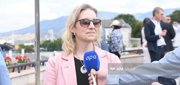 ABŞ səfirliyi: Emi Karlon Qarabağla Şərqi Zəngəzurun mədəni irsi və iqtisadi inkişafı ilə yaxından tanış olub
