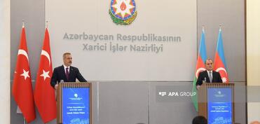 Türkiyə XİN: Hörmüz boğazında keçidlərə icazə verilməlidir, təmasları davam etdiririk