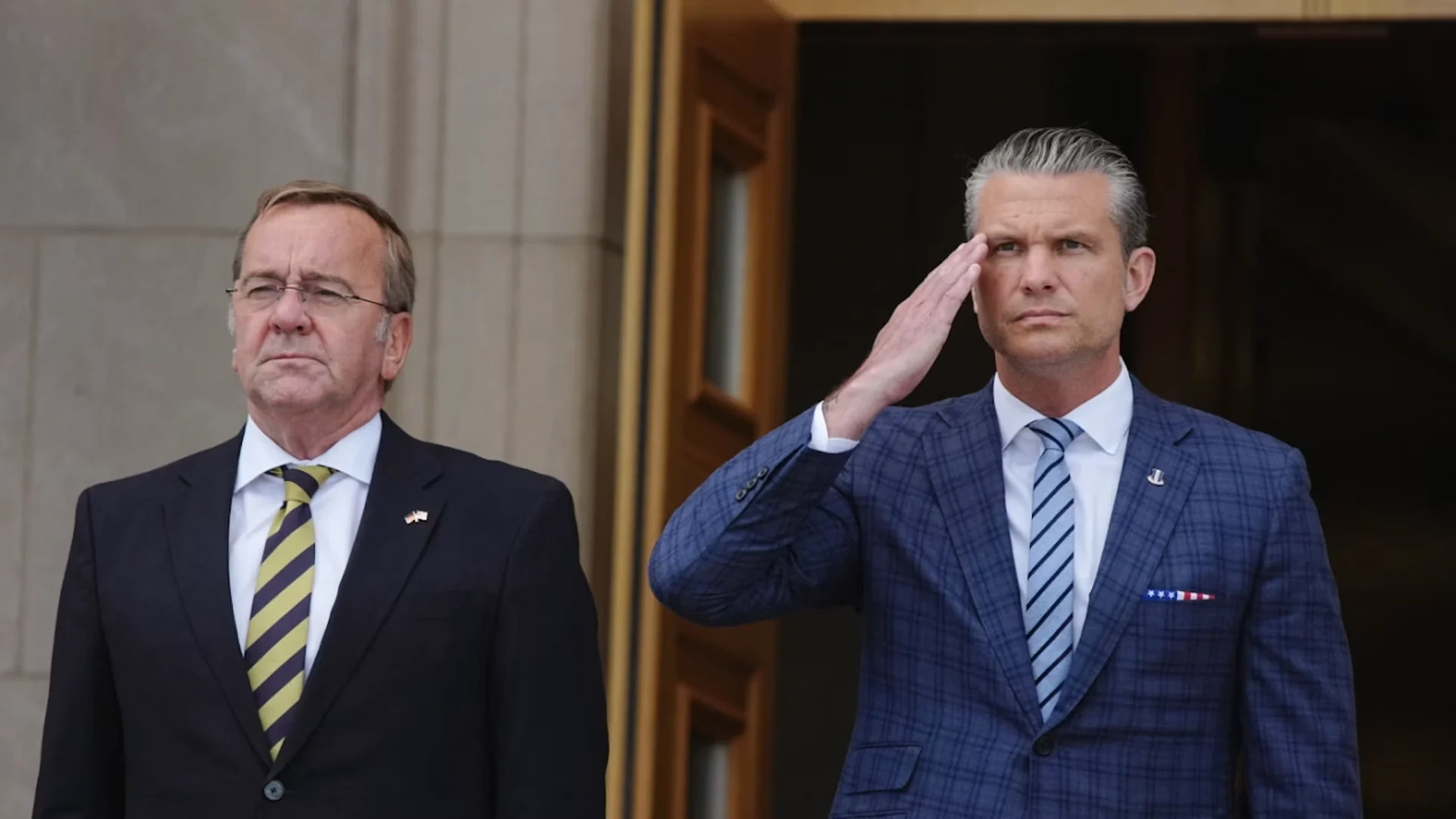 Heqset və Pistorius "NATO 3.0" konsepsiyasını müzakirə ediblər