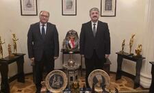 Misirli diplomat azərbaycanlı alimlə görüşüb