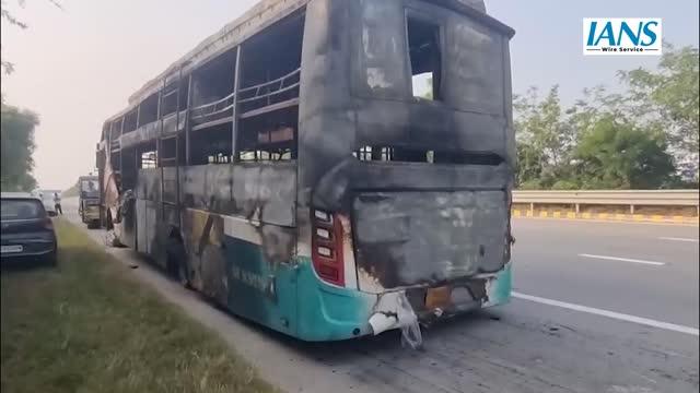 Hindistanda avtobus yandı: 9 ölü