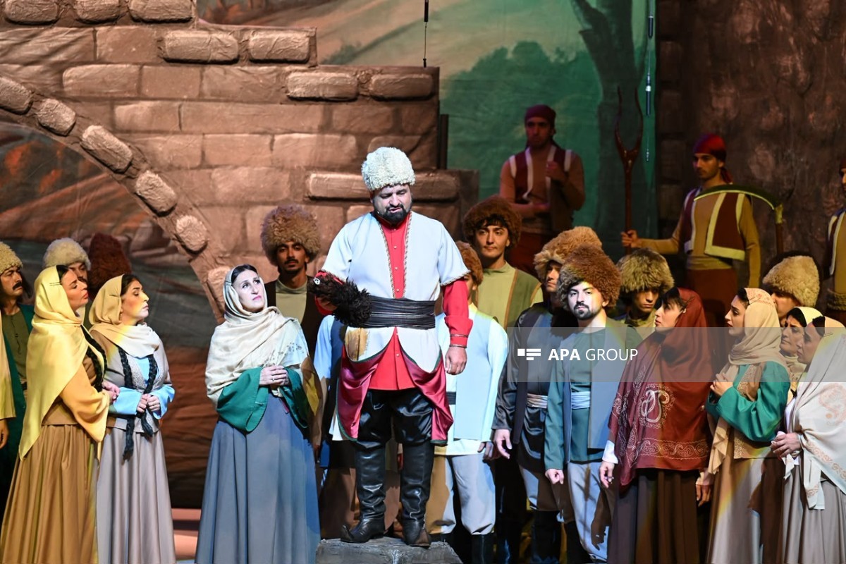 Heydər Əliyev Sarayında “Koroğlu” operası nümayiş olunub