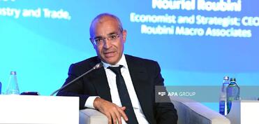 Mikayıl Cabbarov Azərbaycan iqtisadiyyatının rolunda Prezident İlham Əliyevin vizyonu və islahatlara meylinin əhəmiyyətini vurğulayıb