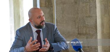 Rüfət Mahmud: İçərişəhərdə səs siqnallarından istifadə mühiti pozur, bunun üzərində işləyirik