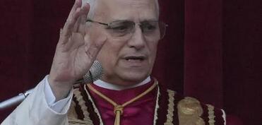 Roma Papası XIV Lev Liderləri sülh masasına əyləşməyə çağırıb