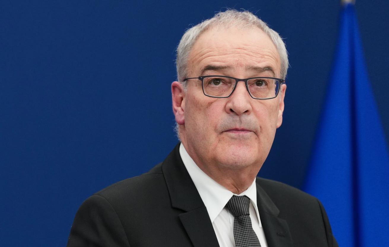 İsveçrə Prezidenti və iqtisadiyyat naziri istefa verəcəyini açıqlayıb