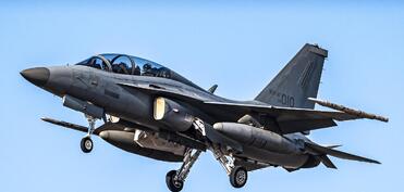 Polşa FA-50 qırıcılarını şərq sərhədinə köçürüb