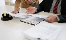 Paralegallara dair tələblər qoyulur, reyestrləri aparılacaq