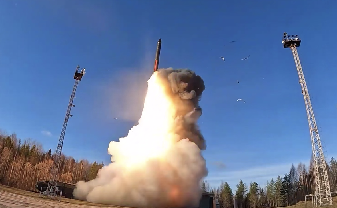 Fransa Silahlı Qüvvələri döyüş başlığı olmayan yeni nüvə raketini sınaqdan keçirib