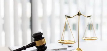 Dövlət Xidmətinin rüşvət almaqda ittiham edilən vəzifəli şəxsi barəsində qərar verilib