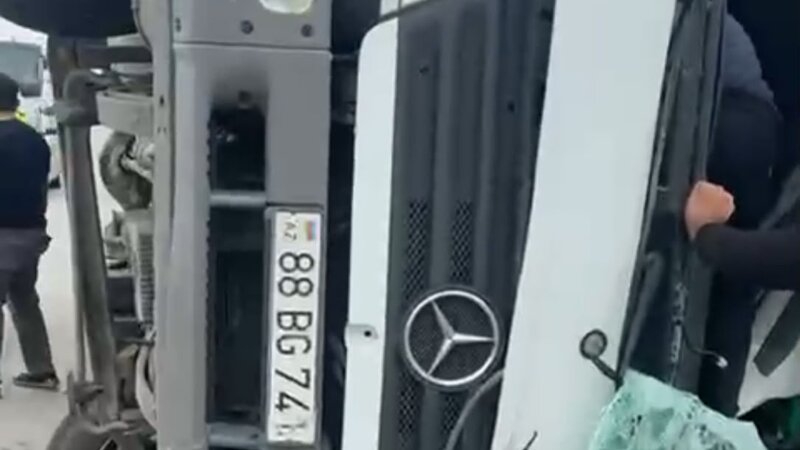 Bakı-Qazax yolunda ağır qəza: 3 nəfər ölüb, 2 nəfər xəsarət alıb