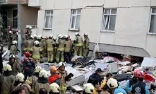 İstanbulda çoxmərtəbəli bina çöküb, dağıntılar altında qalanlar var