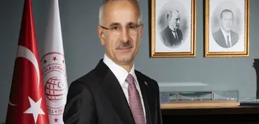 Uraloğlu: Qars-İğdır-Dilucu dəmir yolu xətti ilə Ermənistan, Azərbaycan və Türkiyə arasında dəmir yolu əlaqələrini gücləndiririk