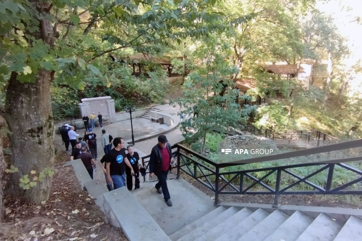 Beynəlxalq səyyahların Şuşaya səfəri başlayıb - FOTO