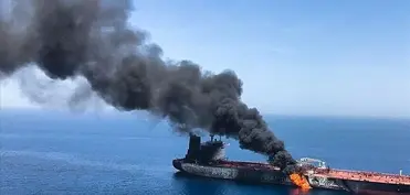 UKMTO: BƏƏ sahillərində tanker mərmi ilə vurulub