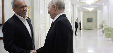 Putin Trampla telefon danışığında Tehranın sülh şərtlərini çatdırıb