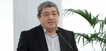 “Uşaqlara hicab geyindirilməsi kənardan edilmiş məcburiyyətdir”