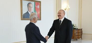 Prezident İlham Əliyev İranın daxili işlər nazirini qəbul edib