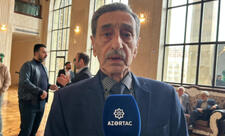 Xalq artisti: Vahid məktəbli forması sosial bərabərlik baxımından əhəmiyyətlidir