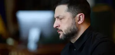 Zelenski Polşa ilə gərginlikdən sonra ilk dəfə Jezuv vasitəsilə Londona uçub