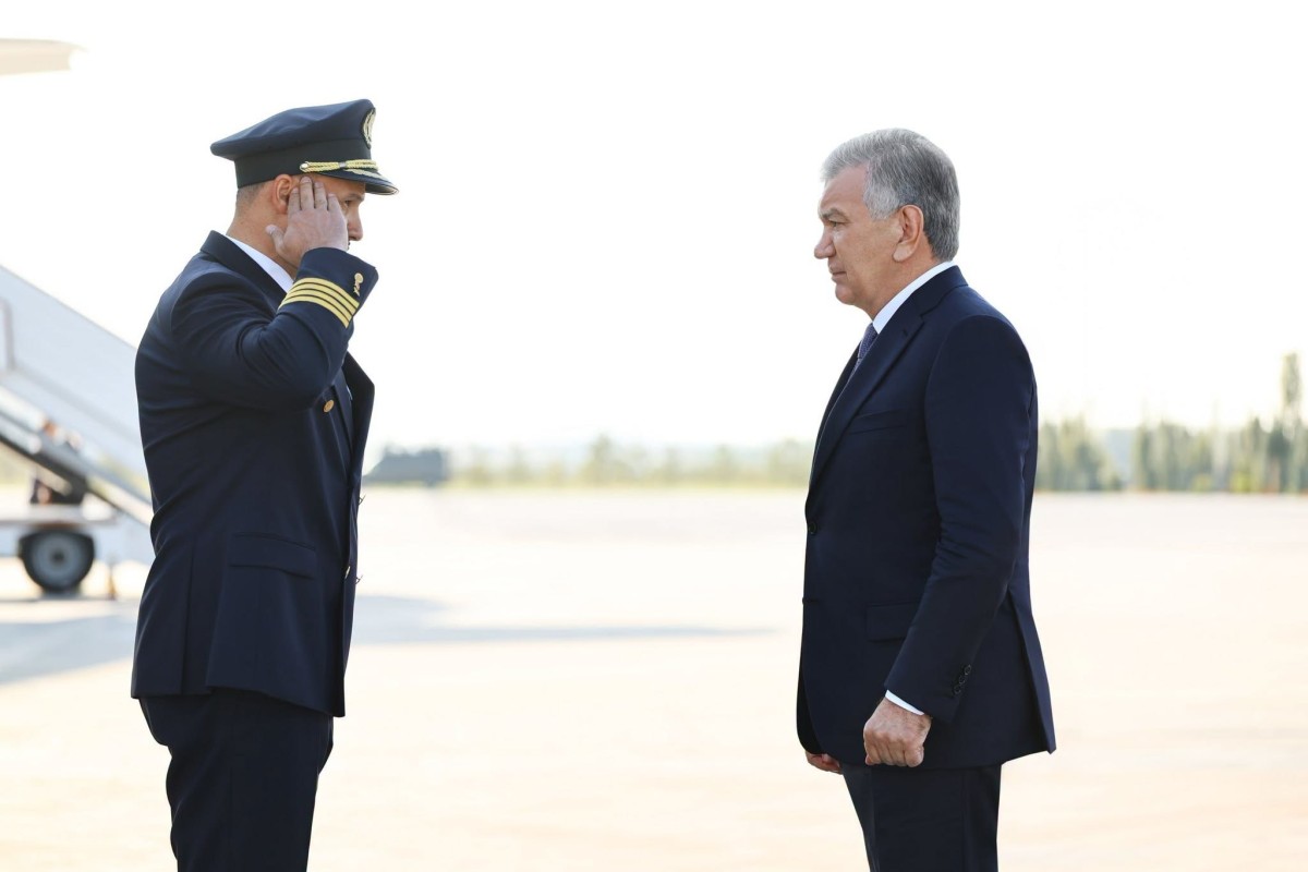 Şavkat Mirziyoyev Bakıya yola düşüb
