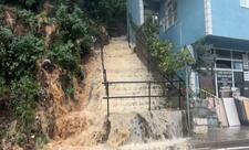 İstanbulda sel nəticəsində ölənlərin sayı 3-ə yüksəlib