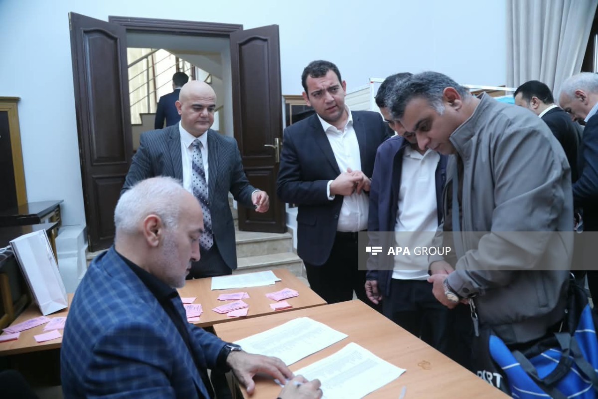 Azərbaycan jurnalistlərinin IX qurultayı keçirilir, komissiyalar yaradılıb - FOTO - YENİLƏNİB