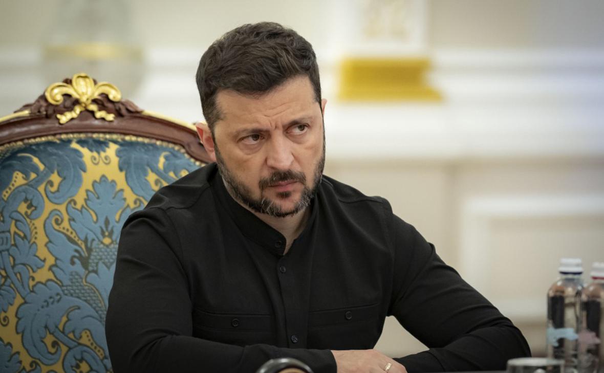 Zelenski prezident seçkilərinin keçiriləcəyi vaxtı açıqlayıb