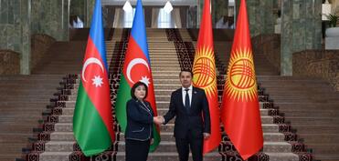 Sahibə Qafarova Qırğızıstan parlamentinin sədri ilə görüşüb - FOTO