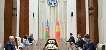 Qırğızıstan Prezidenti Sahibə Qafarovanı qəbul edib