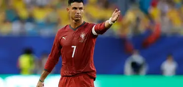 Ronaldu mükafatlarını əsas gətirərək milli komandadan qadağasının azaldılmasını istədi