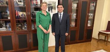 Niderland XİN rəhbərinin Azərbaycana səfəri Hikmət Hacıyevlə müzakirə olunub