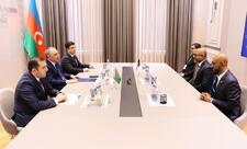 Kamran Əliyev Misir və Maldivin antikorrupsiya qurumlarının rəhbərləri ilə görüşüb
