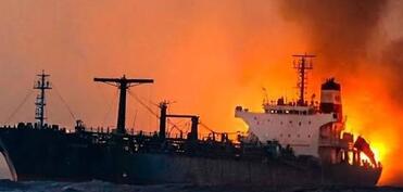 SEPAH: Hörmüz boğazında 3 tanker minaya düşərək partlayıb